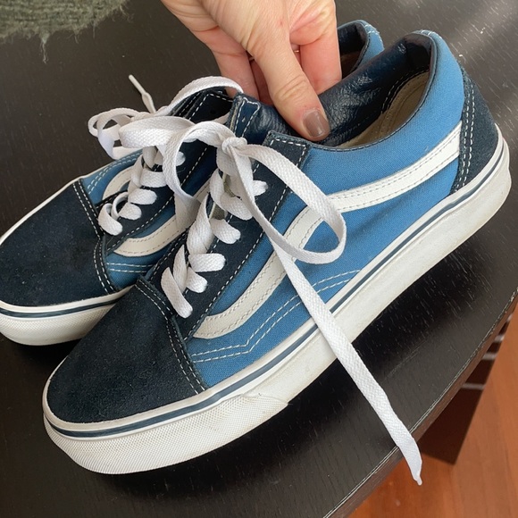 Vans! - Picture 3 of 4